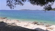 Camp Adriatic (Safari bugalows and mobile homes), Primošten, Croatia - Pláž